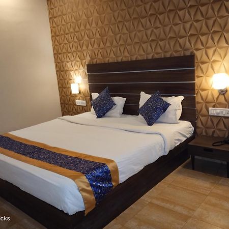 Redfox Hotel- Aminjikarai 钦奈 外观 照片